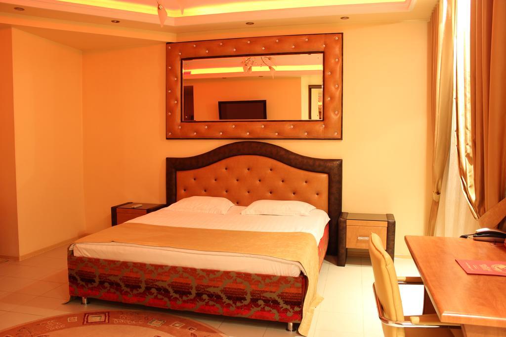 Prestige Apart-Hotel Кишинев Екстериор снимка