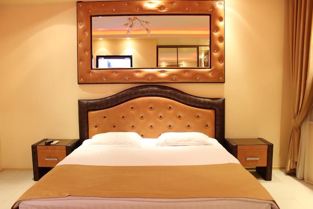 Prestige Apart-Hotel Кишинев Екстериор снимка