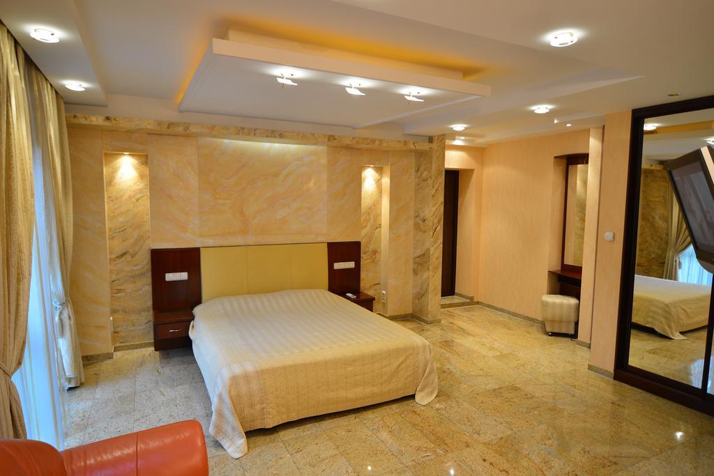Prestige Apart-Hotel Кишинев Екстериор снимка